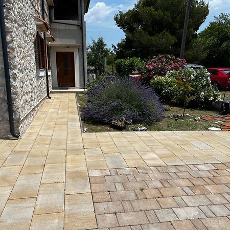 Apartments Village Lozovac Exterior photo